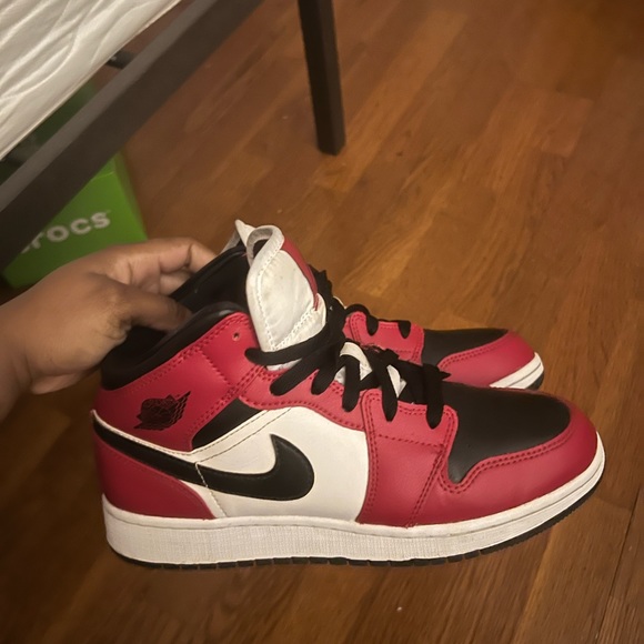 Men’s Jordan air 1 mid